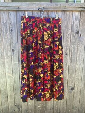Colourful vintage 3/4 skirt
